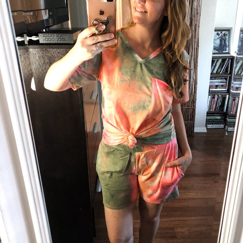 Ellis Lounge Tie Dye Short & Pocket Tee Set